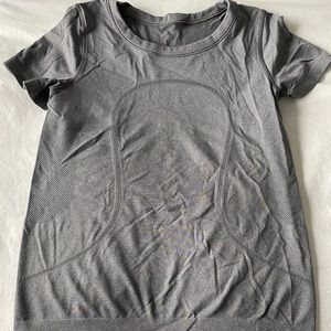 Swiftly tech Lululemon T-shirt